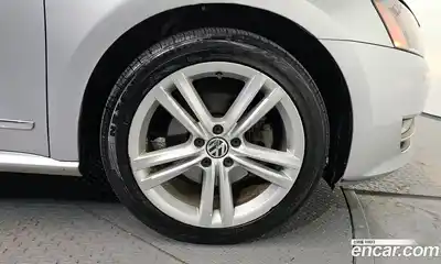 Volkswagen Passat 2014 2.0 Автомат в Москве № 215377, миниатюра 5