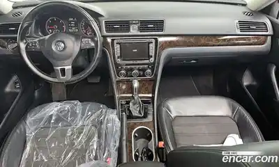 Volkswagen Passat 2014 2.0 Автомат в Москве № 215377, миниатюра 7