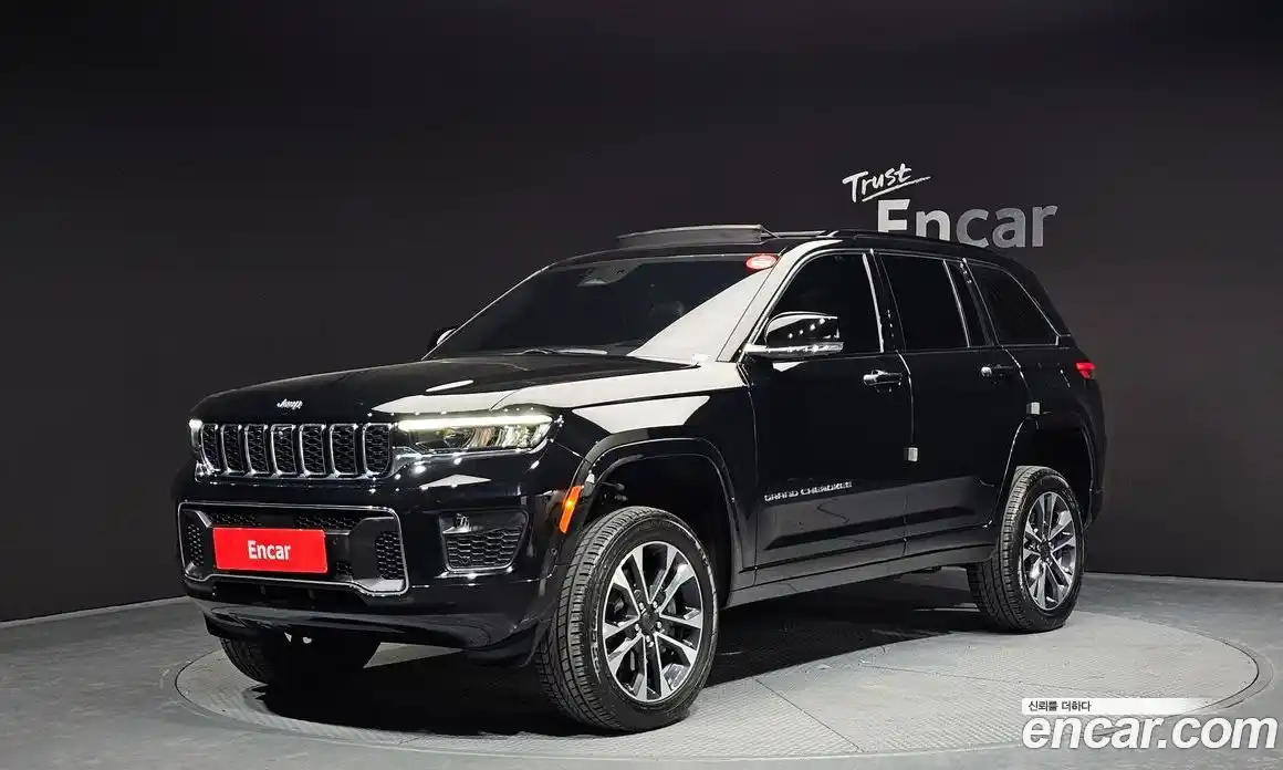 Jeep Cherokee 2023 3.6 Автомат в Москве № 215420, фото 8