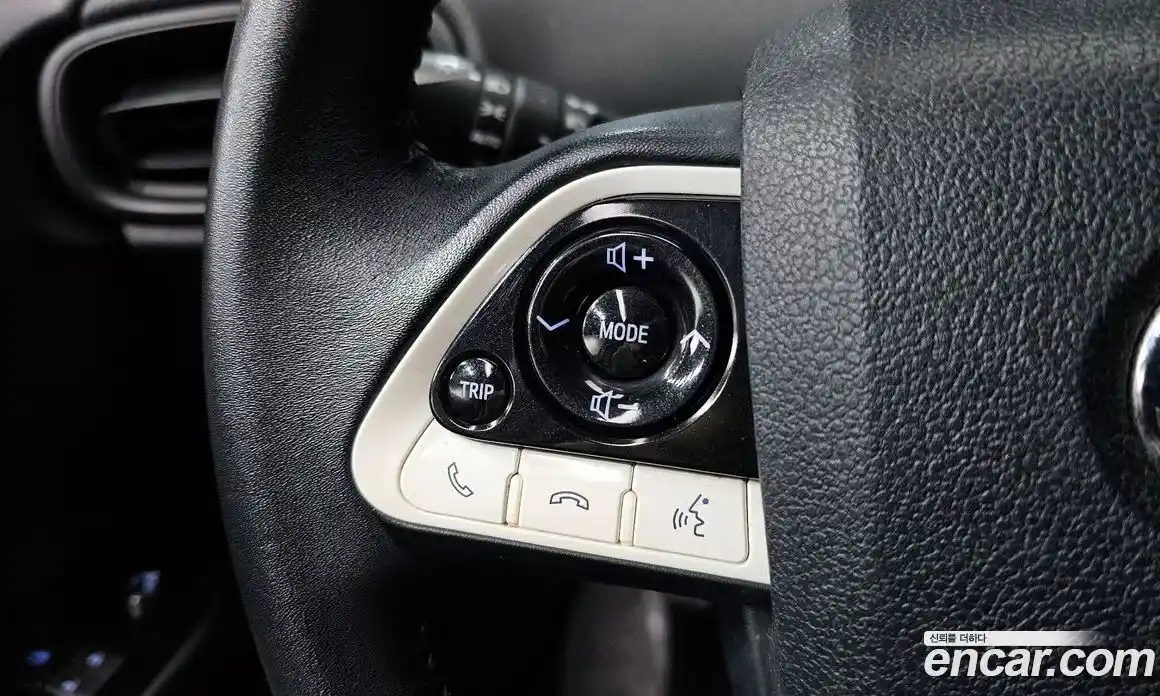 Toyota Prius 2017 1.8 Автомат в Москве № 215546, фото 18