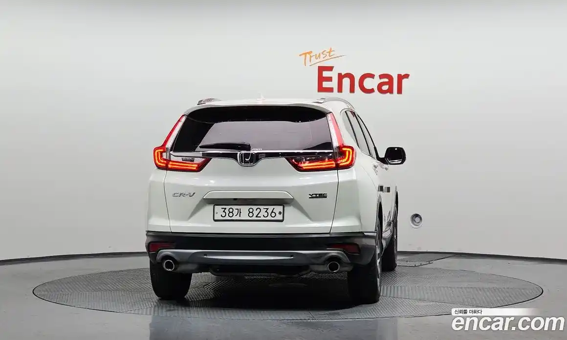 Honda CR-V 2017 1.5 Автомат в Москве № 215698, фото 5