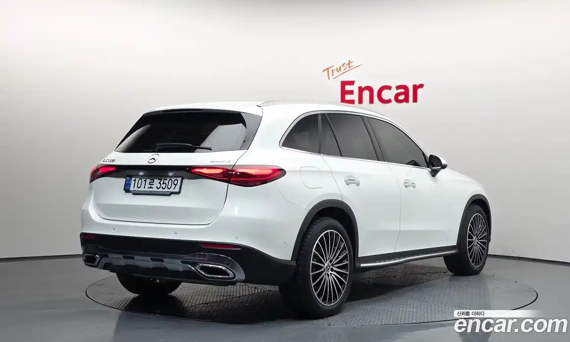 Mercedes-Benz GLC-Class 2025 2.0 Автомат в Москве № 218214, фото 2