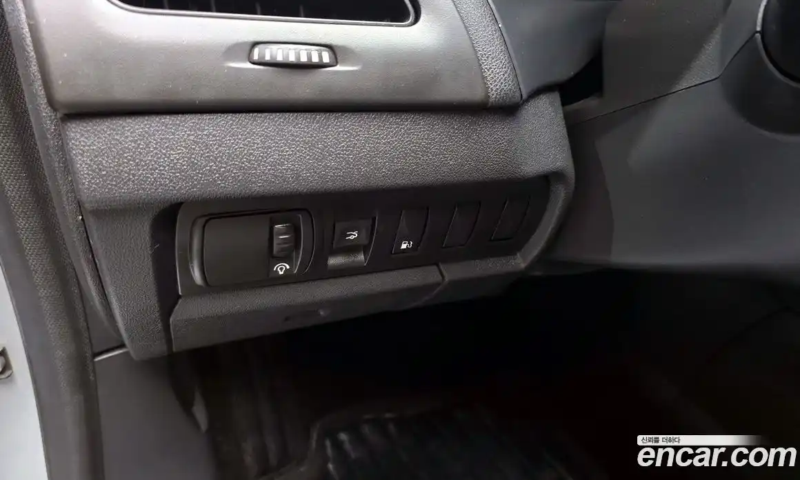 Renault SM3 2011 1.6 Автомат в Москве № 225332, фото 19