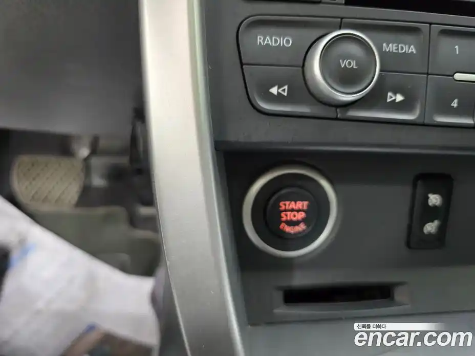 Renault QM5 2015 2.0 Автомат в Москве № 226042, фото 11