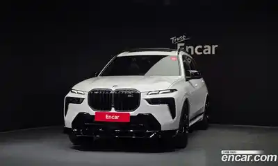 BMW X7, 2025