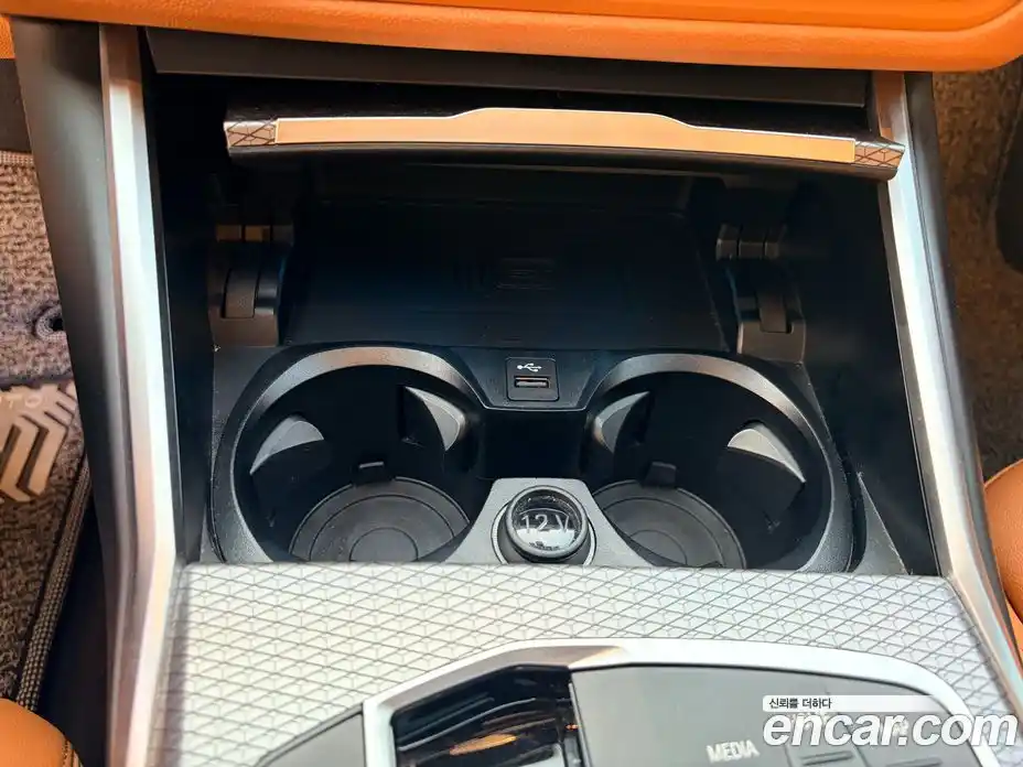 BMW 3-Series 2024 2.0 Автомат в Москве № 228426, фото 16