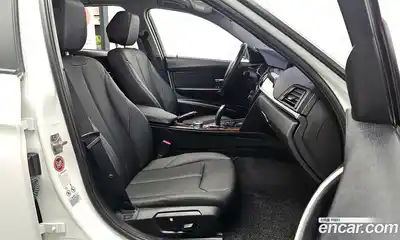 BMW 3-Series 2014 2.0 Автомат в Москве № 229108, миниатюра 2