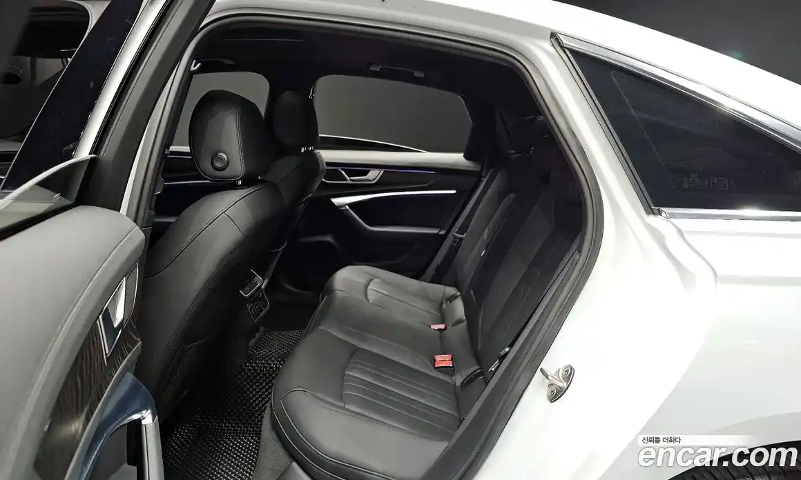 Audi A6 2021 2.0 Автомат в Москве № 229737, фото 19