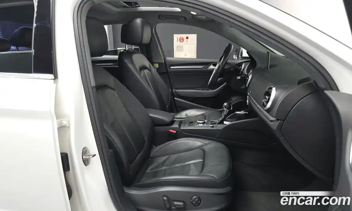 Audi A3 2018 2.0 Автомат в Москве № 229963, фото 7