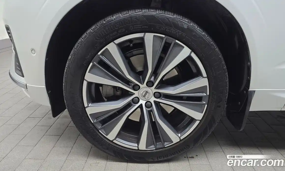 Volvo XC60 2022 2.0 Автомат в Москве № 230530, фото 7