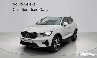 Volvo XC40, 2025