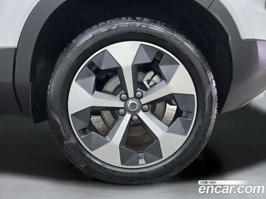 Volvo XC40 2025 2.0 Автомат в Москве № 230741, фото 5