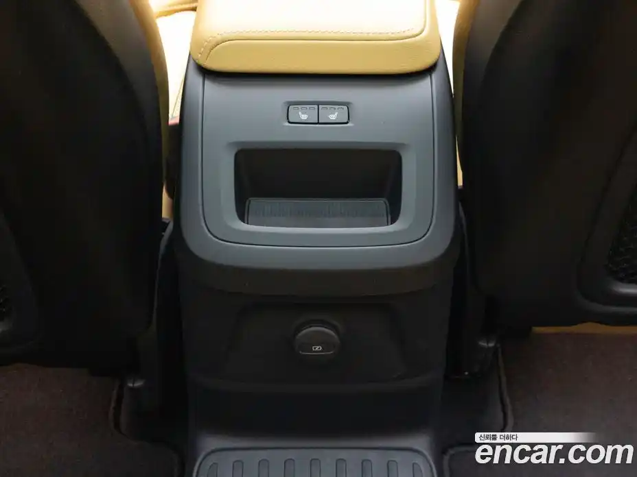 Volvo XC60 2025 2.0 Автомат в Москве № 230790, фото 16