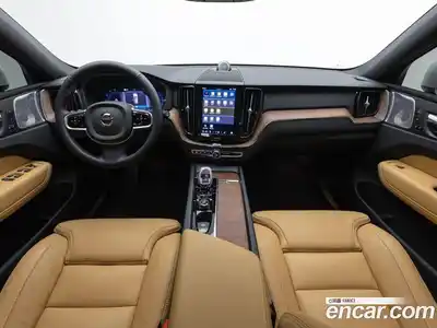 Volvo XC60 2025 2.0 Автомат в Москве № 230790, миниатюра 7