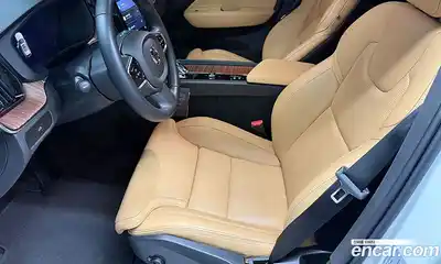 Volvo XC60 2024 2.0 Автомат в Москве № 230858, миниатюра 6