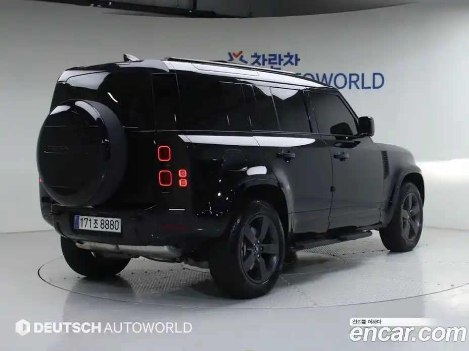 Land Rover Defender 2025 3.0 Автомат в Москве № 231148, фото 2