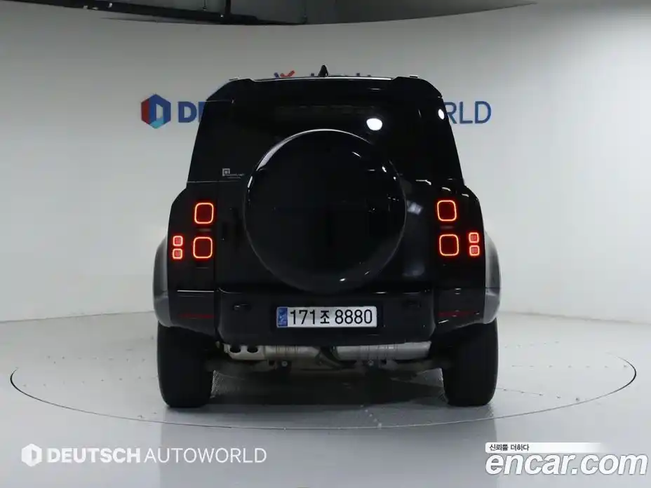 Land Rover Defender 2025 3.0 Автомат в Москве № 231148, фото 4