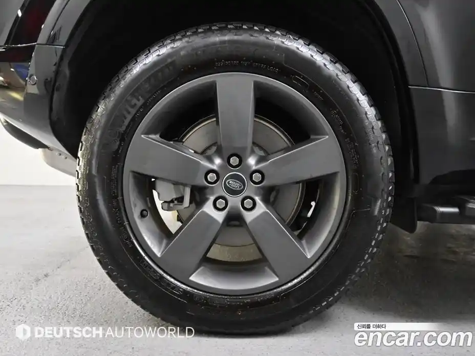 Land Rover Defender 2025 3.0 Автомат в Москве № 231148, фото 5