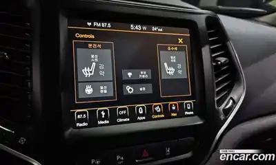 Jeep Cherokee 2019 2.4 Автомат в Москве № 232653, миниатюра 10