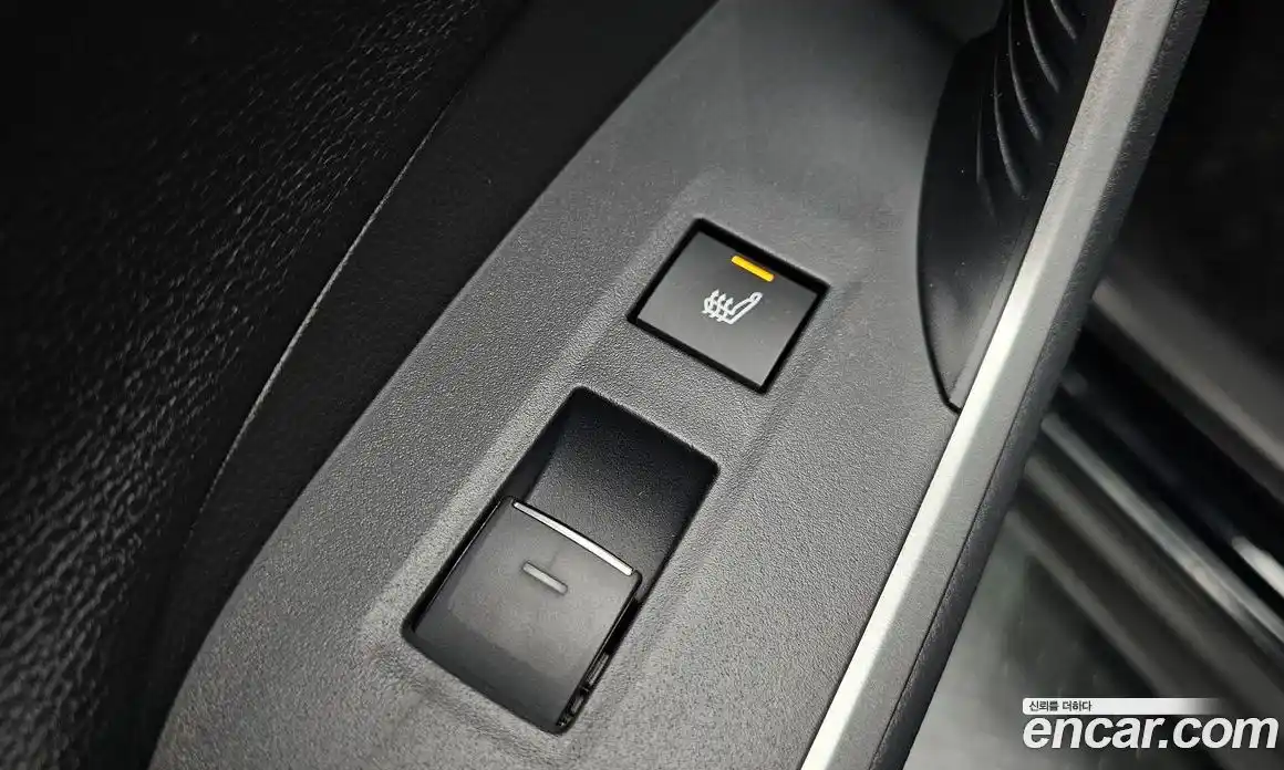 Toyota RAV4 2024 2.5 Автомат в Москве № 232820, фото 4