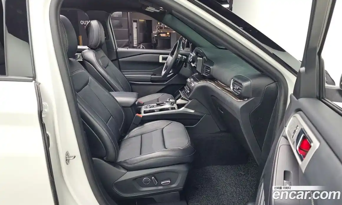 Ford Explorer 2020 2.3 Автомат в Москве № 233148, фото 11