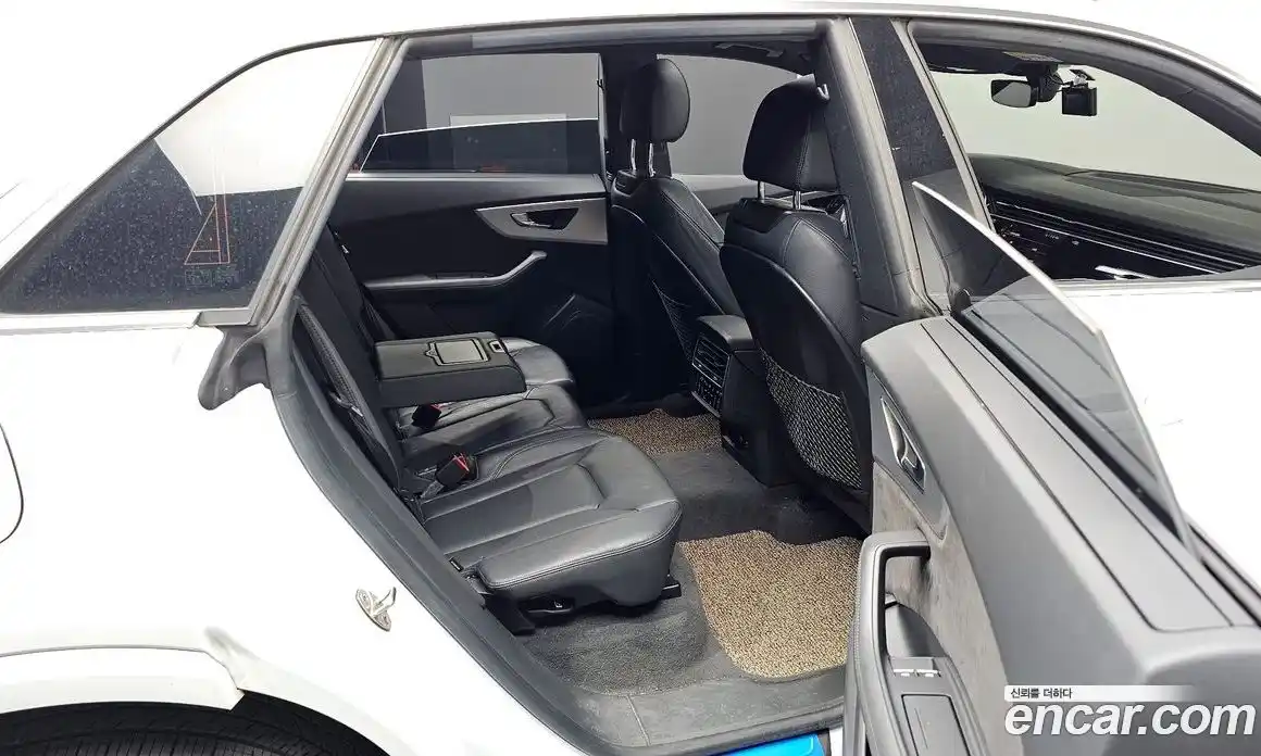 Audi Q8 2021 3.0 Автомат в Москве № 243837, фото 13