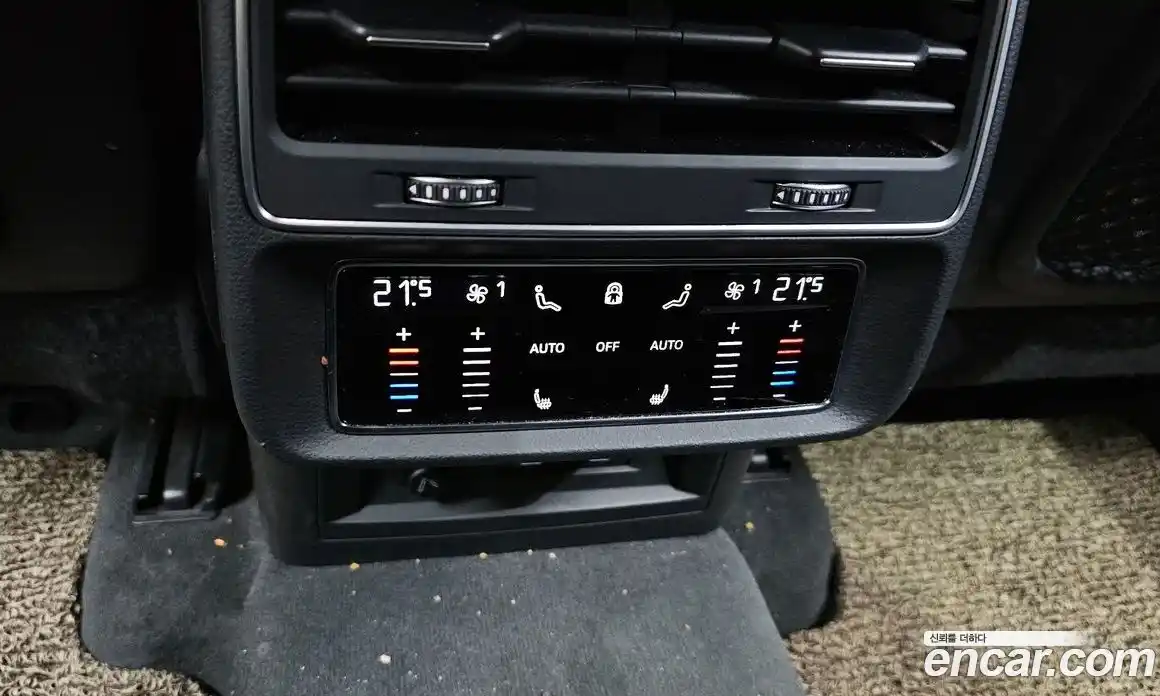 Audi Q8 2021 3.0 Автомат в Москве № 243837, фото 15