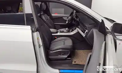 Audi Q8 2021 3.0 Автомат в Москве № 243837, миниатюра 7