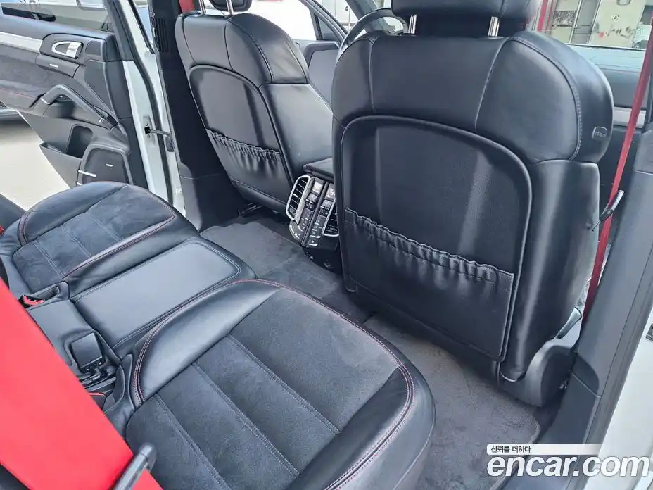 Porsche Cayenne 2018 3.6 Автомат в Москве № 252393, фото 14