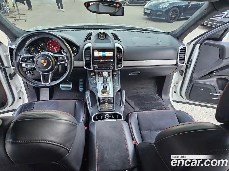 Porsche Cayenne 2018 3.6 Автомат в Москве № 252393, фото 16