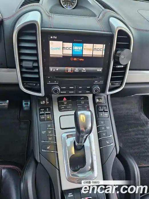 Porsche Cayenne 2018 3.6 Автомат в Москве № 252393, фото 18