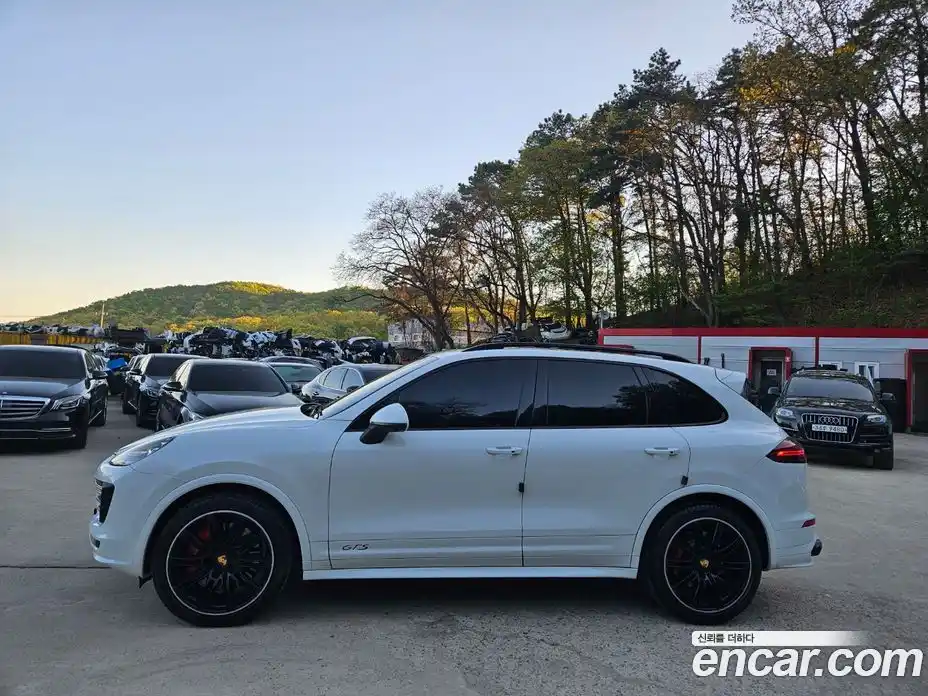 Porsche Cayenne 2018 3.6 Автомат в Москве № 252393, фото 3