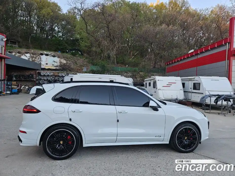 Porsche Cayenne 2018 3.6 Автомат в Москве № 252393, фото 7