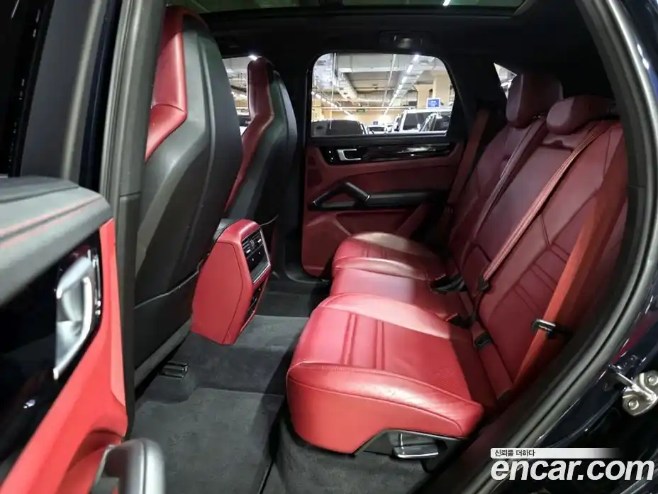 Porsche Cayenne 2019 3.0 Автомат в Москве № 252422, фото 11