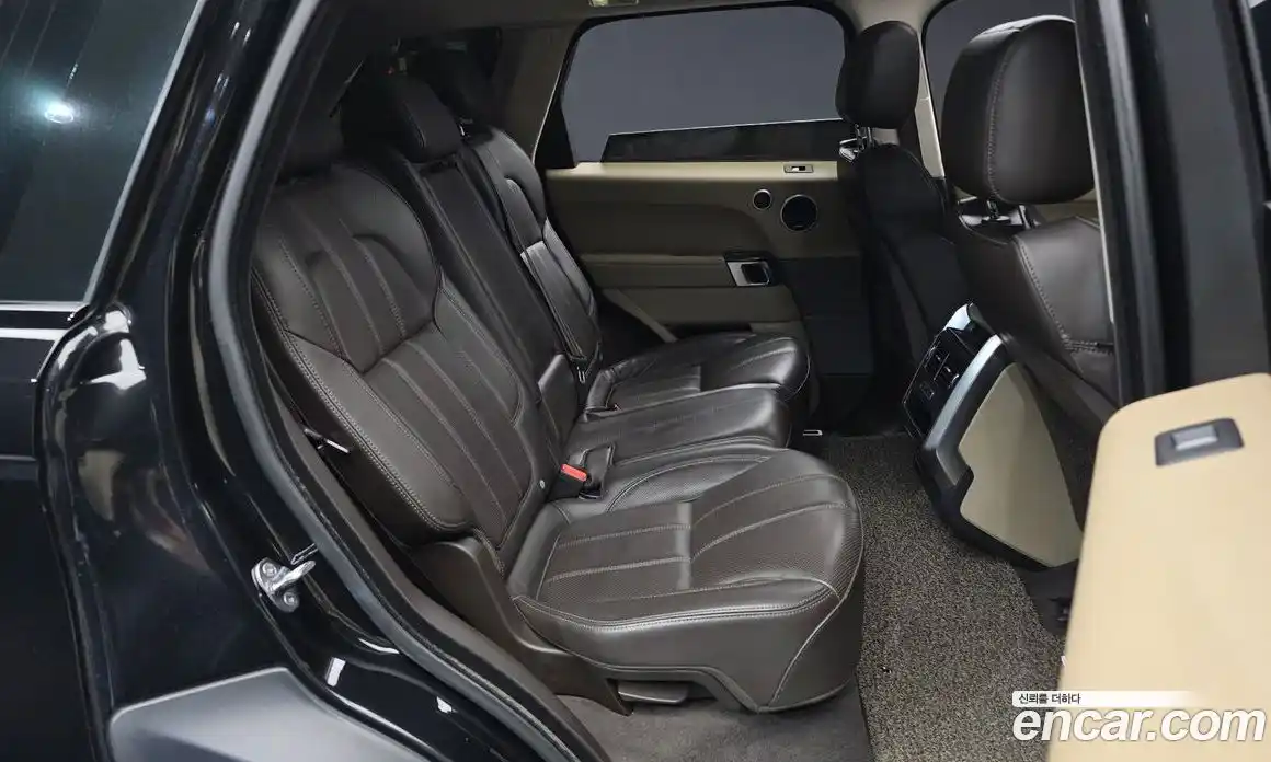 Land Rover Range-Rover Sport 2015 4.4 Автомат в Москве № 252864, фото 4