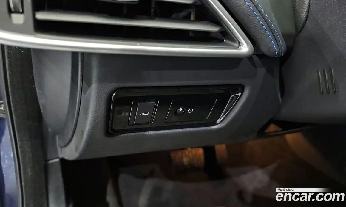 Jaguar XE 2016 2.0 Автомат в Москве № 256064, фото 7