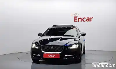 Jaguar XE 2016 2.0 Автомат в Москве № 256064, миниатюра 9