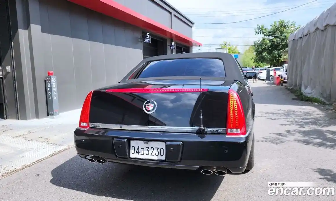 Cadillac DTS 2008 4.6 Автомат в Москве № 256374, фото 4