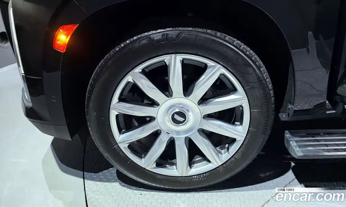 Cadillac Escalade 2022 6.2 Автомат в Москве № 256429, фото 15