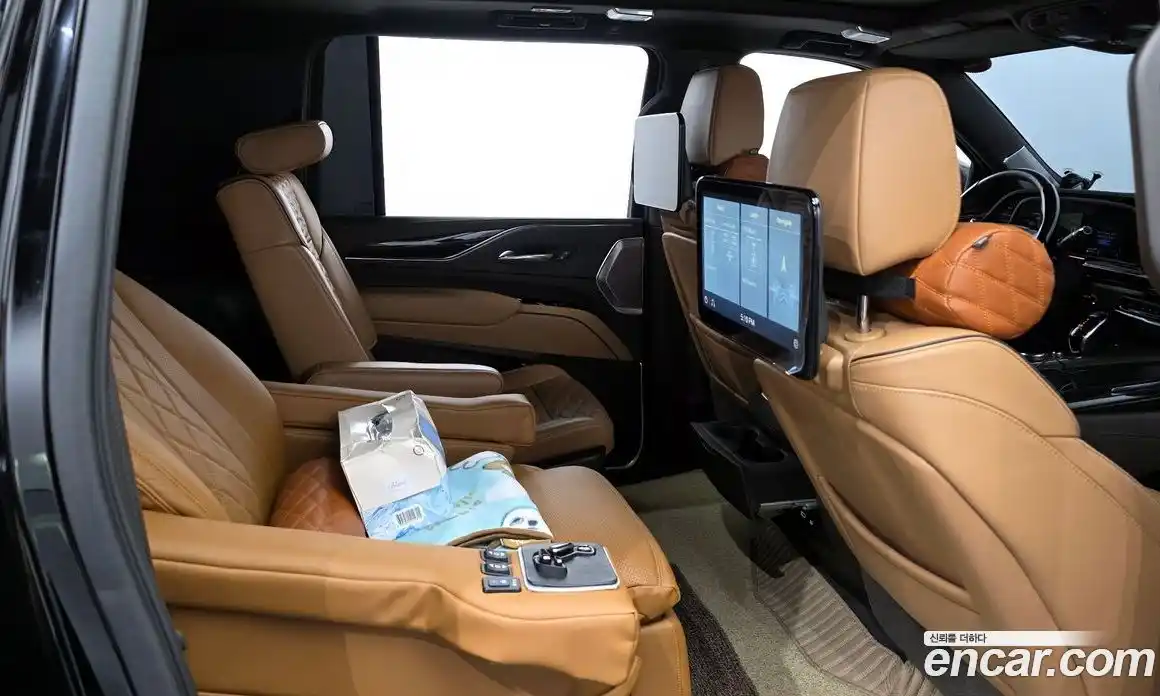 Cadillac Escalade 2021 6.2 Автомат в Москве № 256457, фото 19