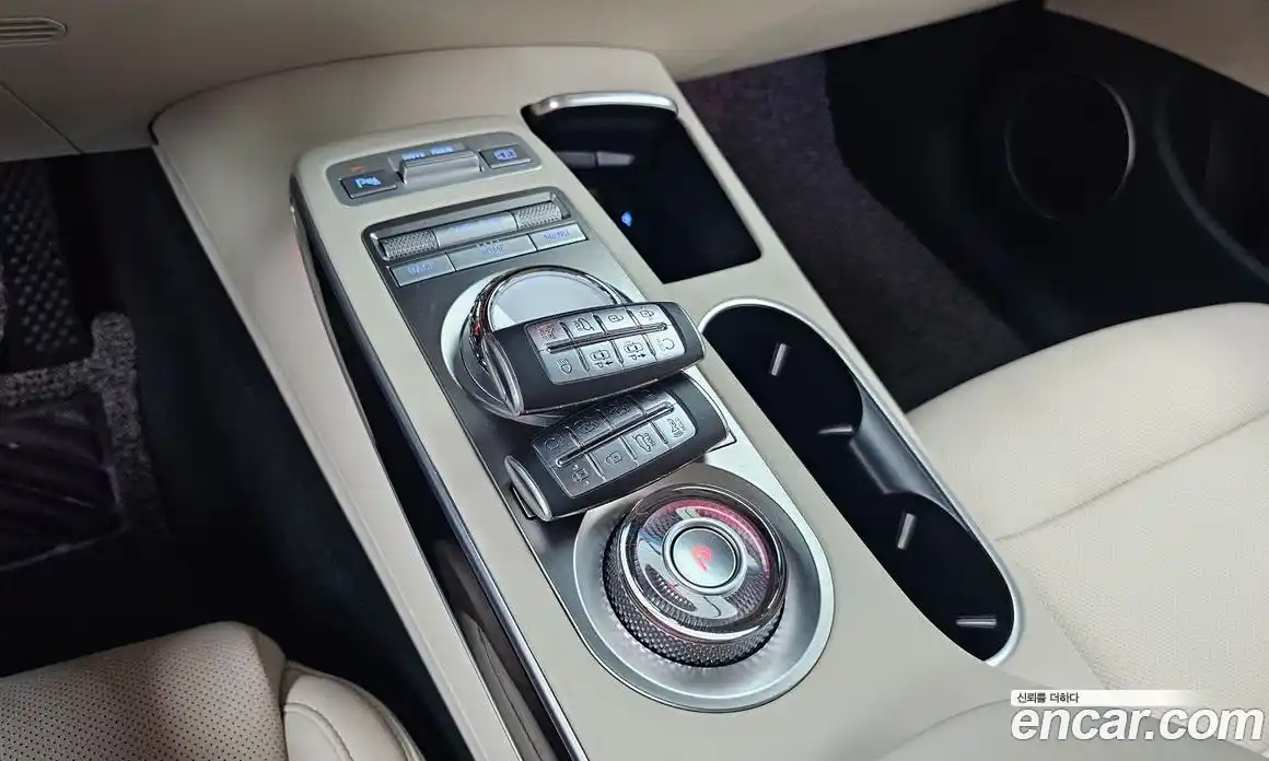 Genesis GV70 2022 2.2 Автомат в Москве № 25898, фото 13