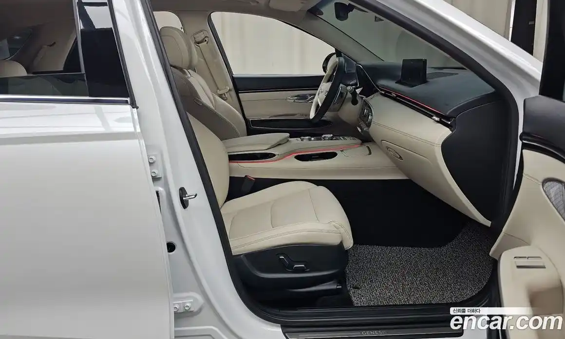 Genesis GV70 2022 2.2 Автомат в Москве № 25898, фото 5