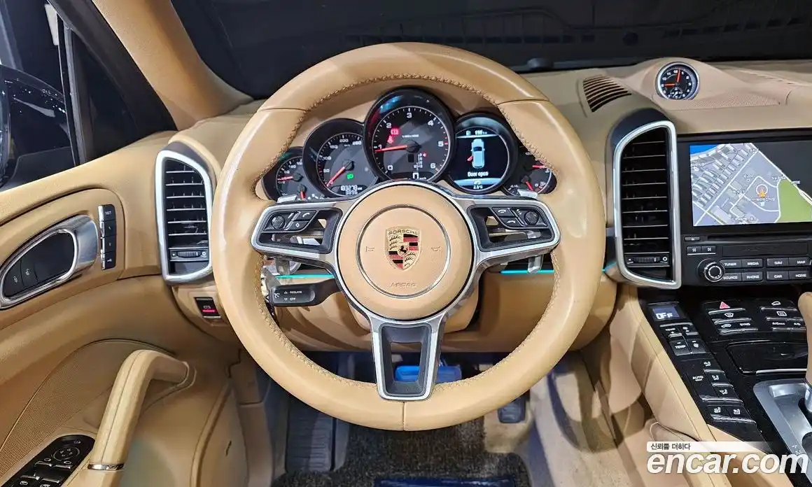 Porsche Cayenne 2017 3.0 Автомат в Москве № 270704, фото 3