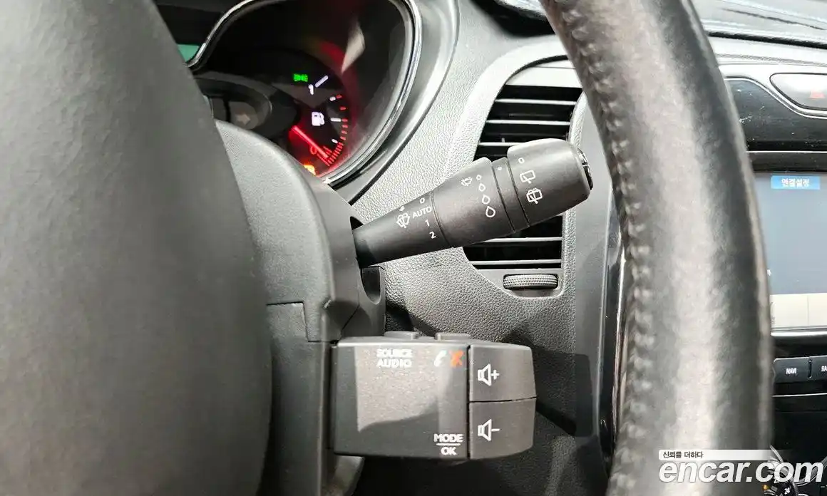 Renault QM3 2017 1.5 Автомат в Москве № 276070, фото 11