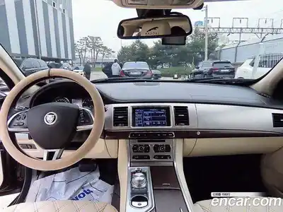 Jaguar XF 2013 2.0 Автомат в Москве № 283942, миниатюра 7