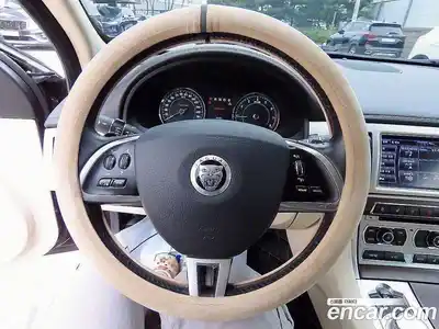 Jaguar XF 2013 2.0 Автомат в Москве № 283942, миниатюра 8