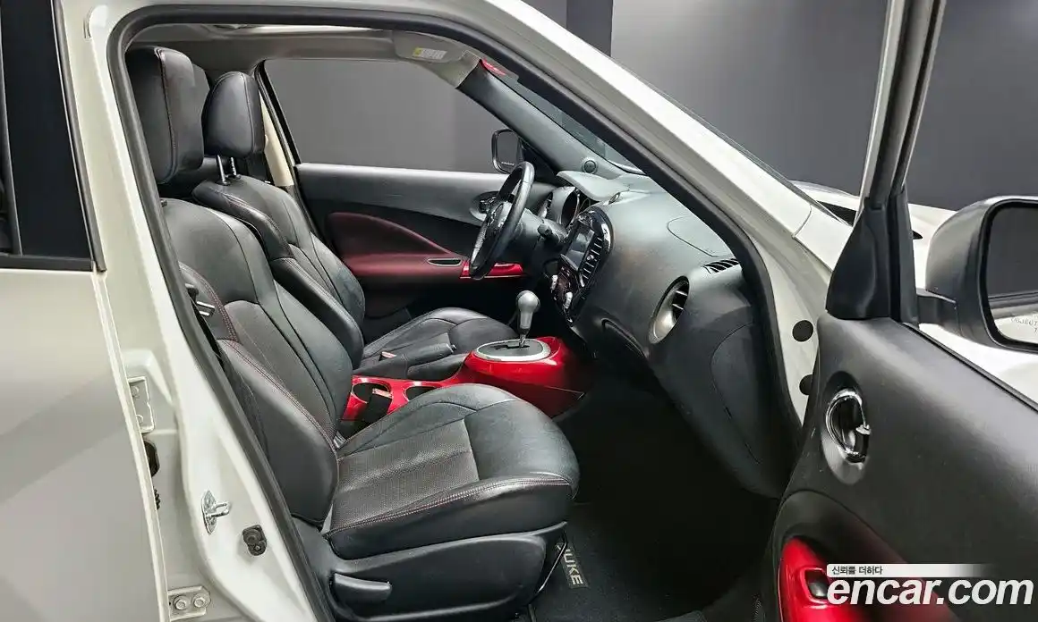 Nissan Juke 2016 1.6 Автомат в Москве № 284976, фото 11