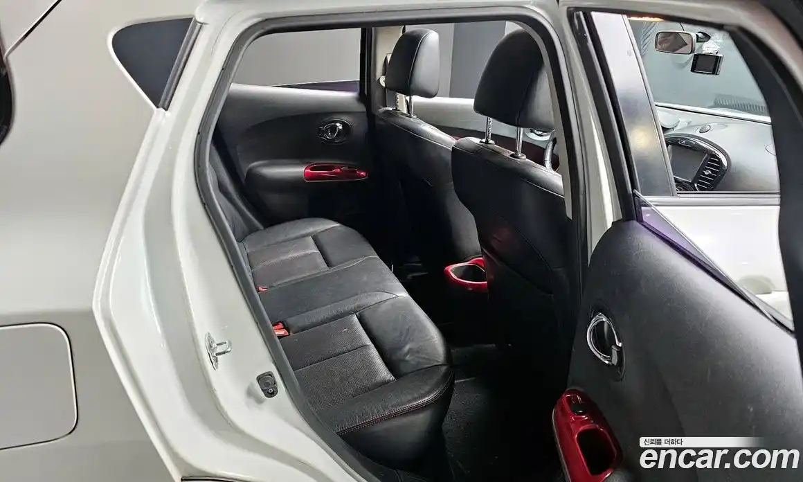 Nissan Juke 2016 1.6 Автомат в Москве № 284976, фото 12