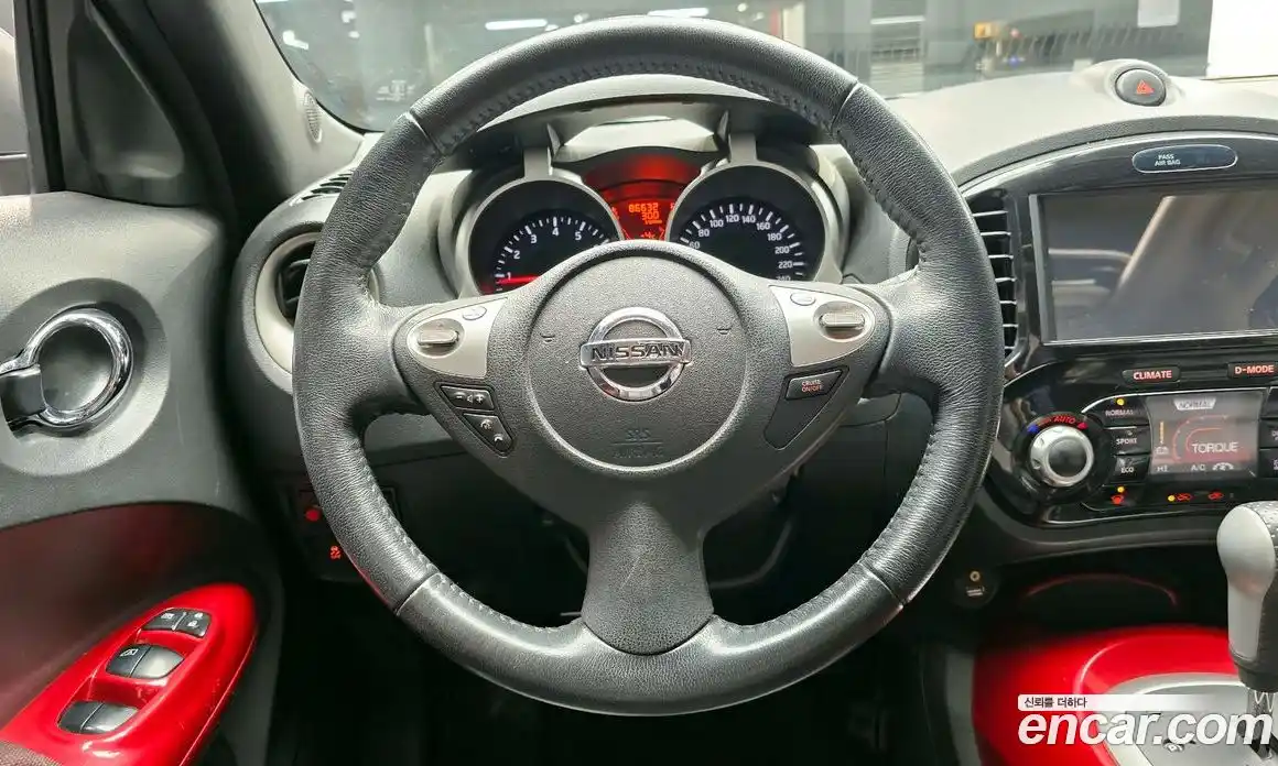 Nissan Juke 2016 1.6 Автомат в Москве № 284976, фото 13