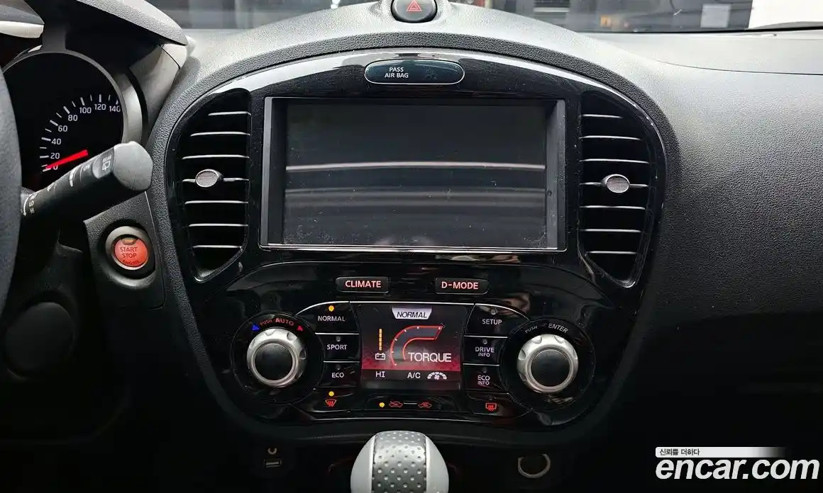 Nissan Juke 2016 1.6 Автомат в Москве № 284976, фото 14